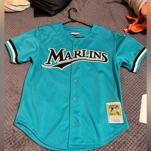 Marlins shirt size M number 8
